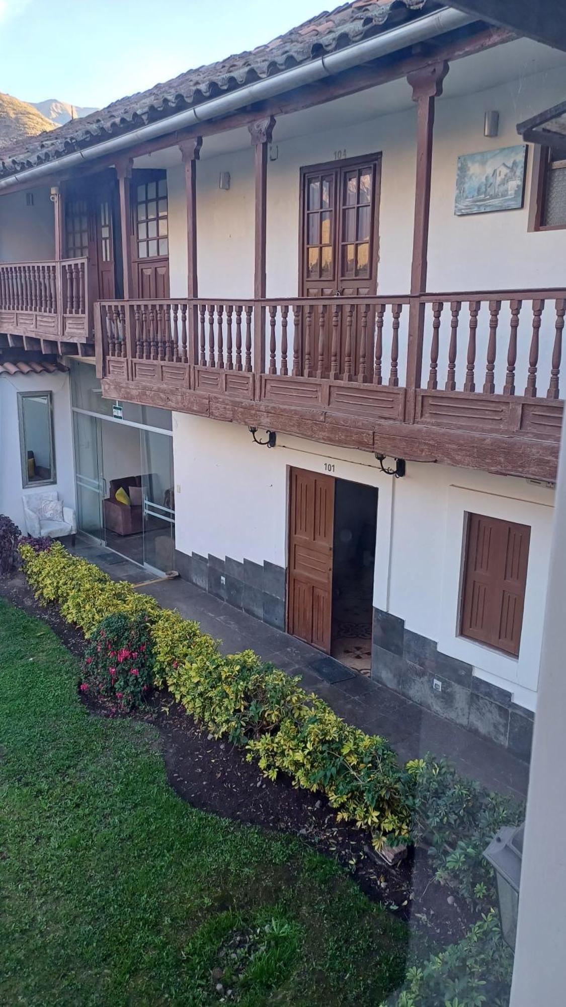 Hotel Rhouse Calca Exterior foto
